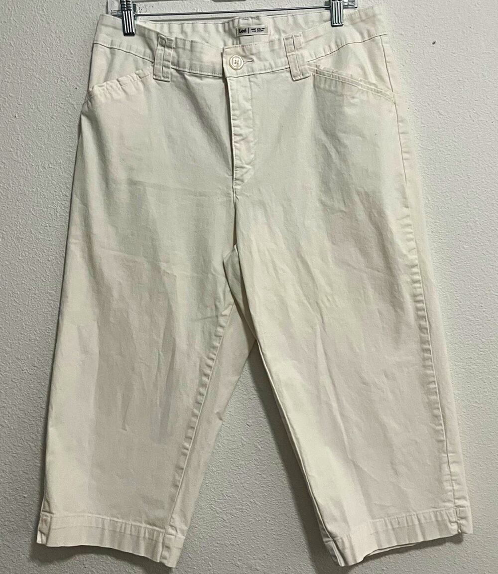 Lee Women’s Beige Capri Pants Solid Stretch Flat Front Pockets Cotton Spandex